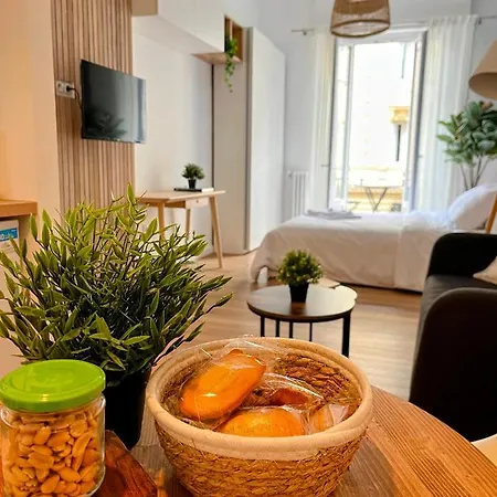 Sunshine Getaway - Stylish In The Heart Of Apartment Nizza