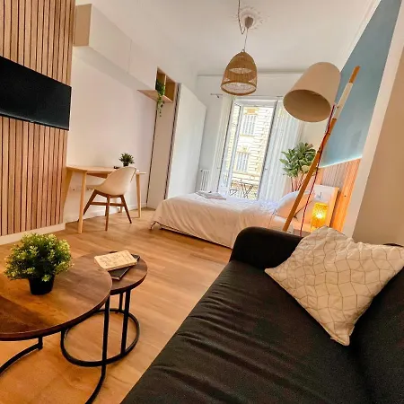 Sunshine Getaway - Stylish In The Heart Of Appartement