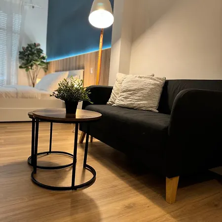 Sunshine Getaway - Stylish In The Heart Of