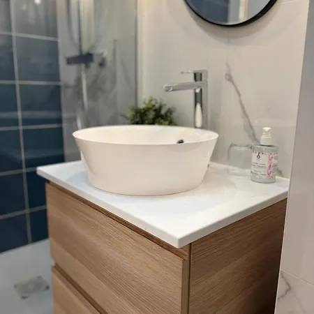 Sunshine Getaway - Stylish In The Heart Of *