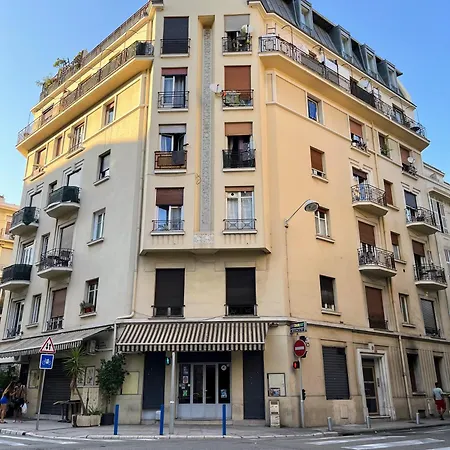 Sunshine Getaway - Stylish In The Heart Of Niza