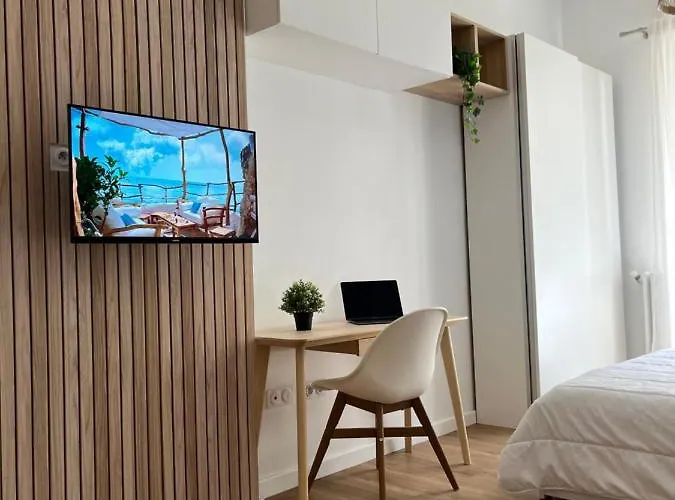 Sunshine Getaway - Stylish In The Heart Of *