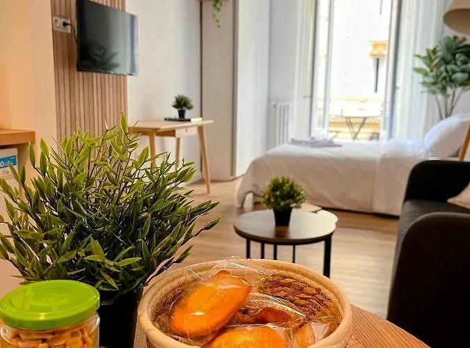 Sunshine Getaway - Stylish In The Heart Of 公寓 尼斯
