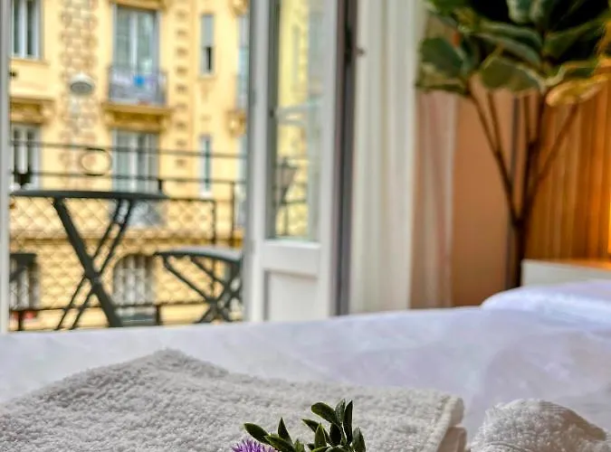 Sunshine Getaway - Stylish In The Heart Of Nice